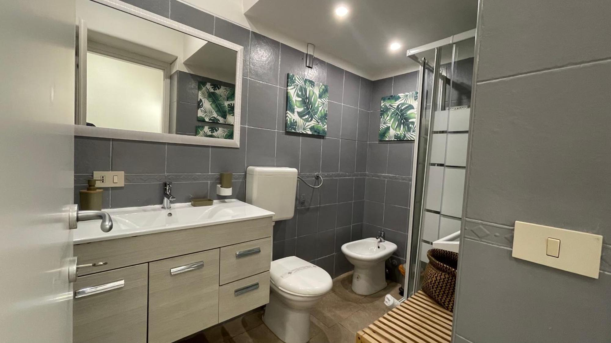 Bb Essenze Bed & Breakfast Palermo Bagian luar foto