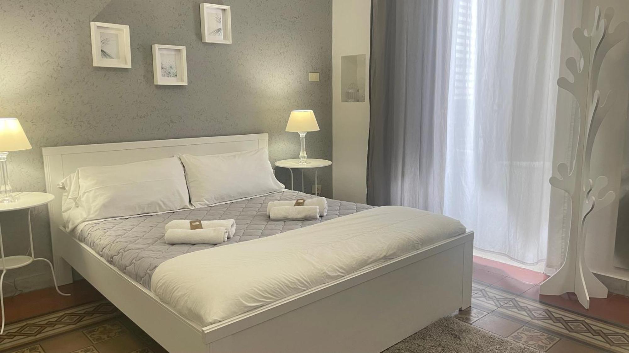 Bb Essenze Bed & Breakfast Palermo Bagian luar foto
