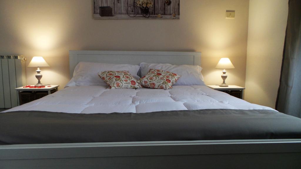 Bb Essenze Bed & Breakfast Palermo Bagian luar foto