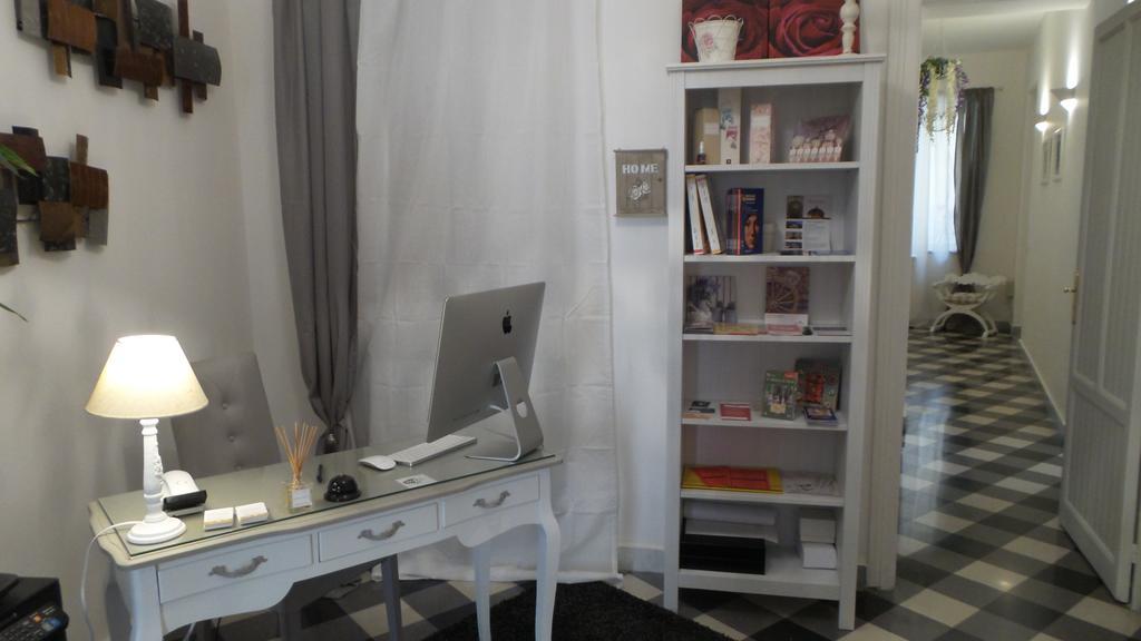 Bb Essenze Bed & Breakfast Palermo Bagian luar foto