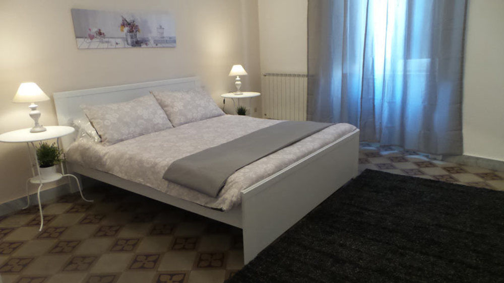 B&B Essenze Palermo Bagian luar foto