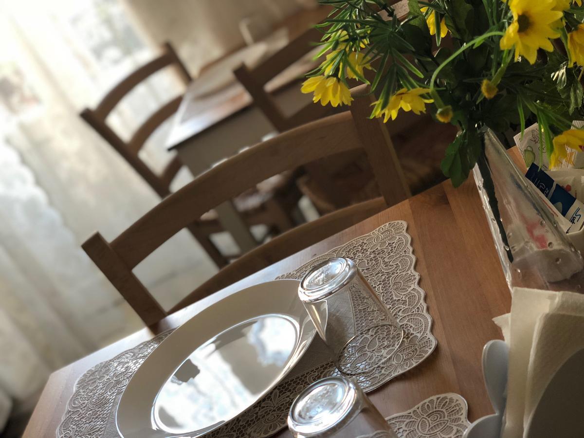 Bb Essenze Bed & Breakfast Palermo Bagian luar foto