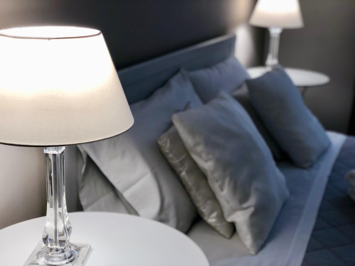 Bb Essenze Bed & Breakfast Palermo Bagian luar foto