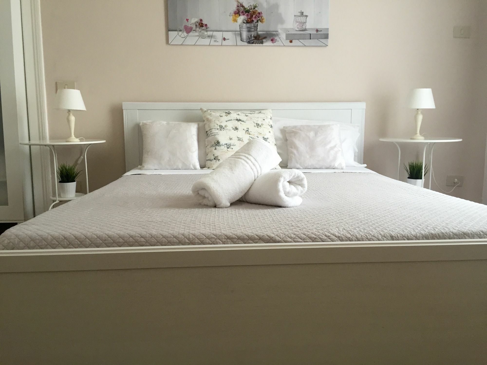 Bb Essenze Bed & Breakfast Palermo Bagian luar foto